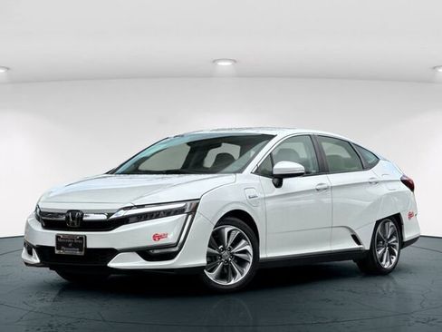 Used 2018 Honda Clarity Touring image 2