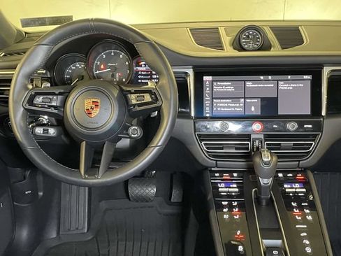 Certified 2026 Porsche Macan Turbo AWD/4WD image 26