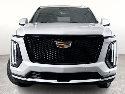 Used 2025 Cadillac Escalade Sport w/ Touring Package image 5