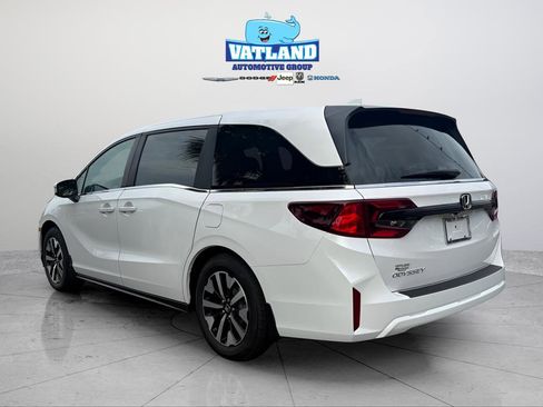 New 2026 Honda Odyssey EX-L image 3