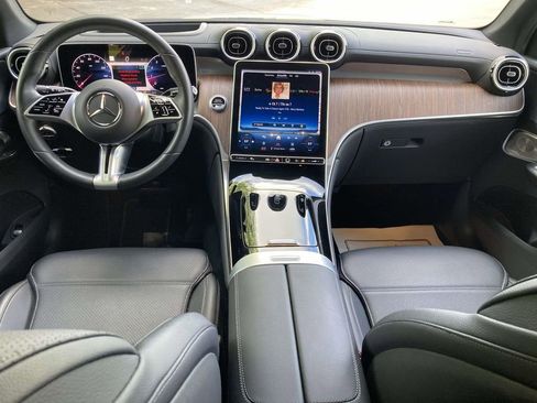 Used 2023 Mercedes-Benz GLC 300 image 10