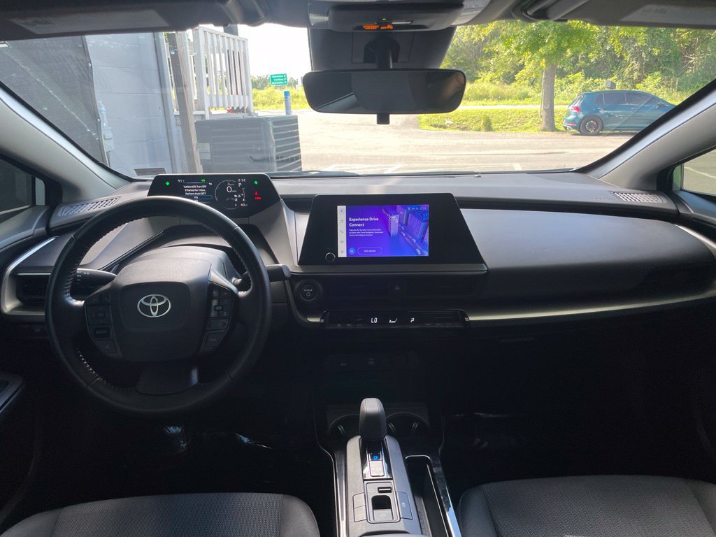 Used 2023 Toyota Prius LE FWD image 16