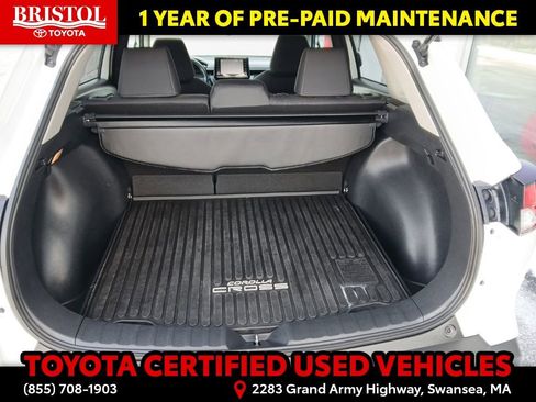 Certified 2022 Toyota Corolla Cross LE image 25