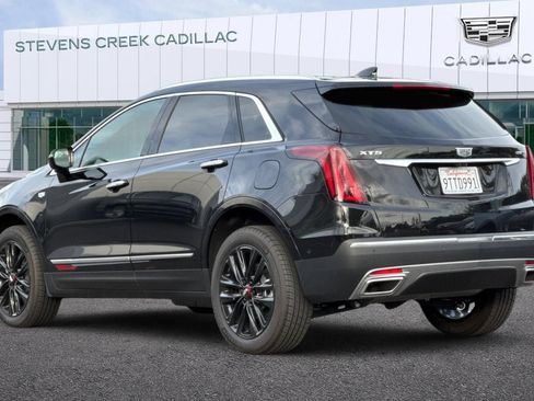 Used 2025 Cadillac XT5 Premium Luxury w/ LPO, Red Accent Package FWD image 5