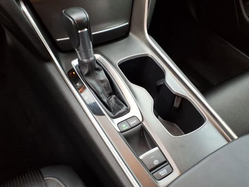 Used 2018 Honda Accord Sport image 22