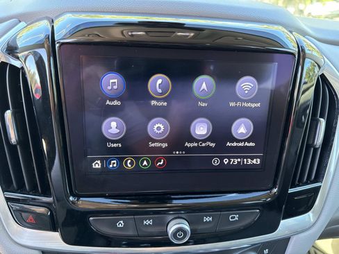 Used 2020 Chevrolet Traverse Premier image 23