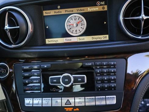 Used 2013 Mercedes-Benz SL 550 image 14