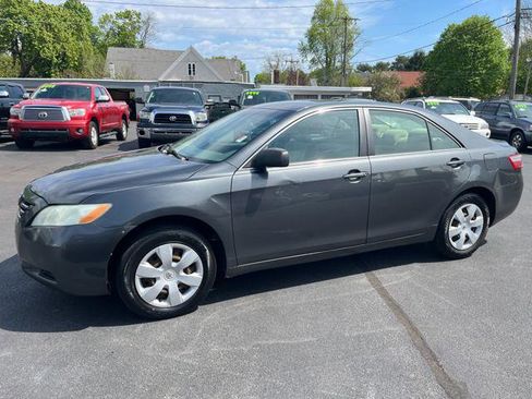 Used 2007 Toyota Camry LE FWD image 2