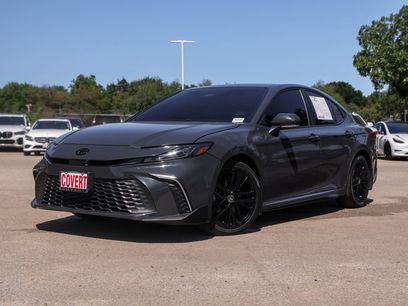 Used 2025 Toyota Camry SE w/ Convenience Package