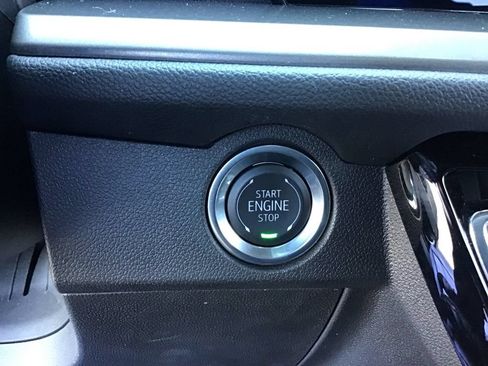 Used 2026 Chevrolet Traverse LT AWD/4WD image 23