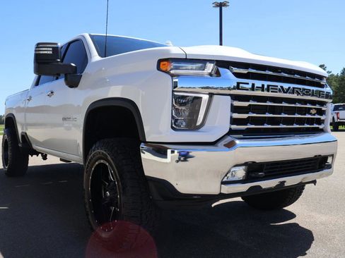Used 2021 Chevrolet Silverado 2500 LTZ AWD/4WD image 5