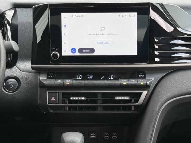 Used 2025 Toyota Camry LE FWD image 17