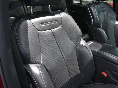 Used 2022 Jeep Grand Cherokee Overland AWD/4WD image 21