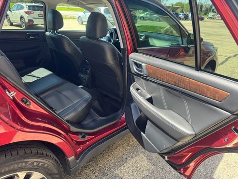 Used 2019 Subaru Outback 2.5i Limited AWD/4WD image 16