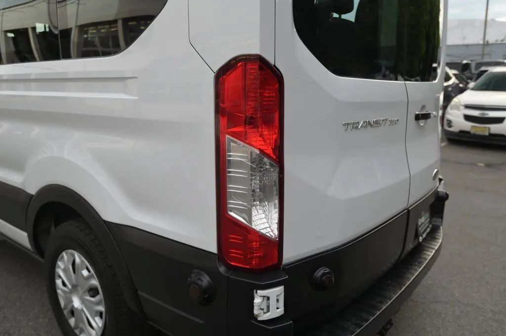 Used 2019 Ford Transit 350 XLT RWD image 14