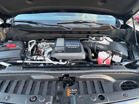 Used 2025 Chevrolet Silverado 1500 ZR2 w/ Technology Package image 30