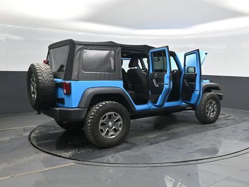 Used 2017 Jeep Wrangler Unlimited Rubicon w/ Connectivity Group image 52