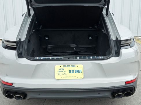 Used 2025 Porsche Panamera 4S image 10