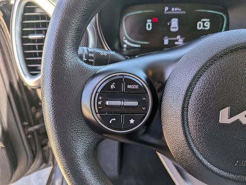 Certified 2023 Kia Soul LX w/ LX Technology Package FWD image 27