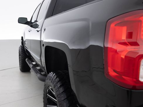 Used 2017 Chevrolet Silverado 1500 LTZ Z71 w/ LTZ Plus Package AWD/4WD image 13