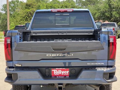 New 2026 GMC Sierra 2500 Denali w/ Denali Reserve Package AWD/4WD image 9