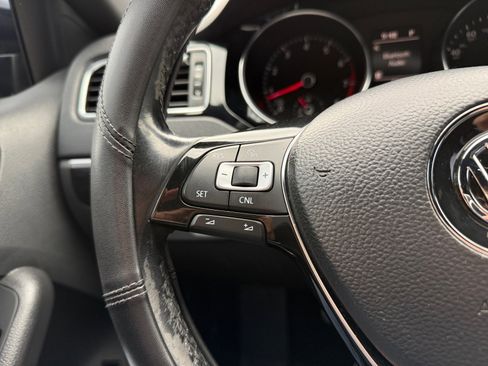 Used 2018 Volkswagen Jetta Sport image 32