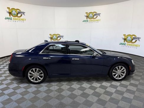 Used 2017 Chrysler 300 C w/ Safetytec Plus Group image 11