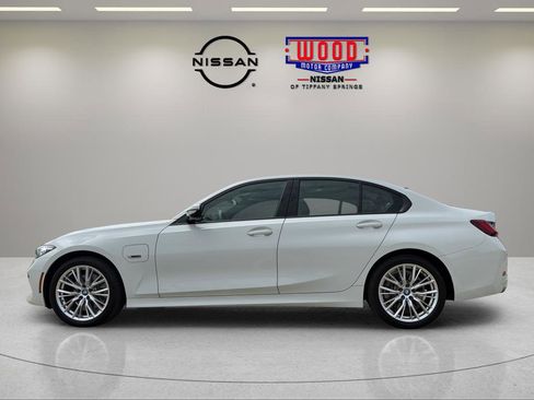Used 2023 BMW 330e xDrive w/ Driving Assistance Package AWD/4WD image 5