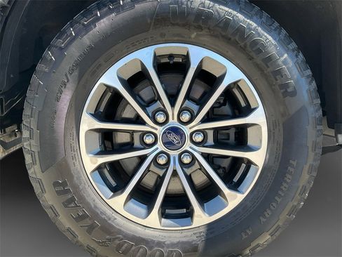 Used 2020 Ford F150 XLT w/ Equipment Group 302A Luxury image 14