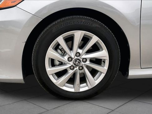 Used 2024 Toyota Camry LE FWD image 11