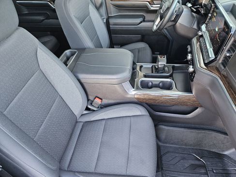 Used 2024 GMC Sierra 1500 Elevation w/ X31 Off-Road Package image 19