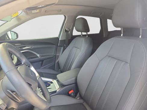 Used 2025 Audi Q5 Premium w/ Premium Plus AWD/4WD image 10