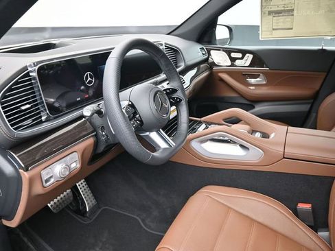 New 2026 Mercedes-Benz GLS 450 4MATIC image 19