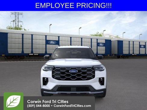 New 2026 Ford Explorer Platinum AWD/4WD image 7