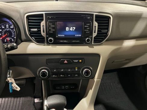 Used 2019 Kia Sportage LX AWD/4WD image 29
