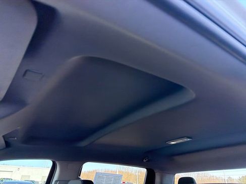 Used 2023 Chevrolet Silverado 1500 Custom image 23