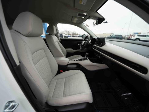 Used 2025 Honda HR-V LX image 27