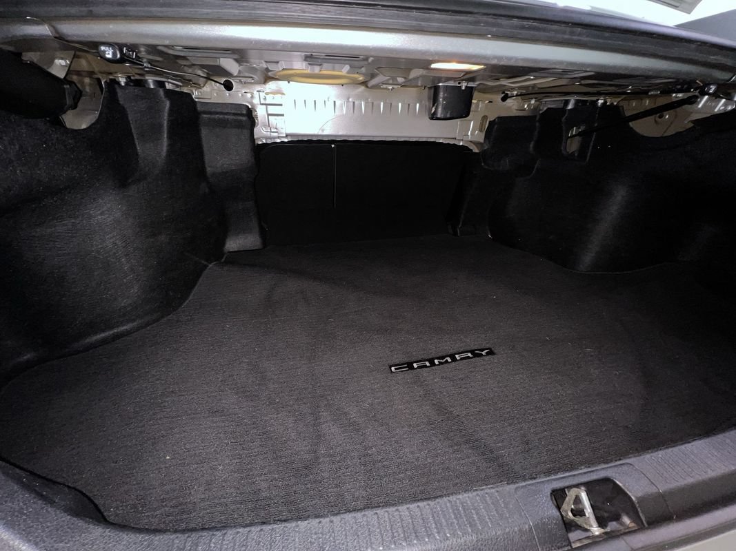 Used 2019 Toyota Camry LE FWD image 26