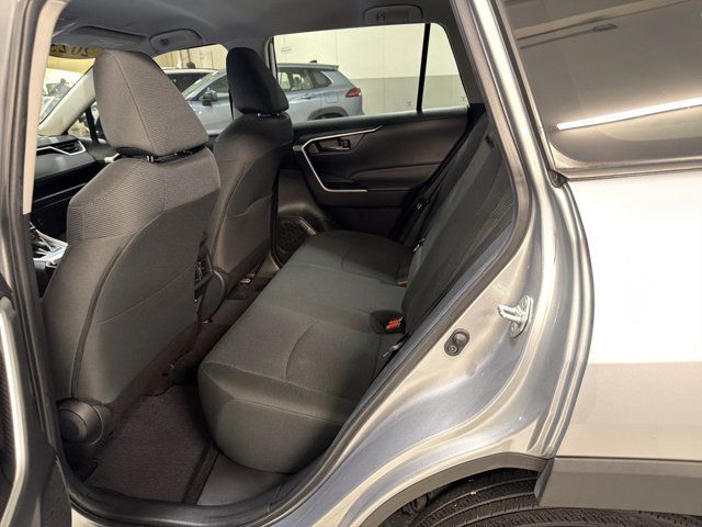 Used 2023 Toyota RAV4 LE FWD image 21
