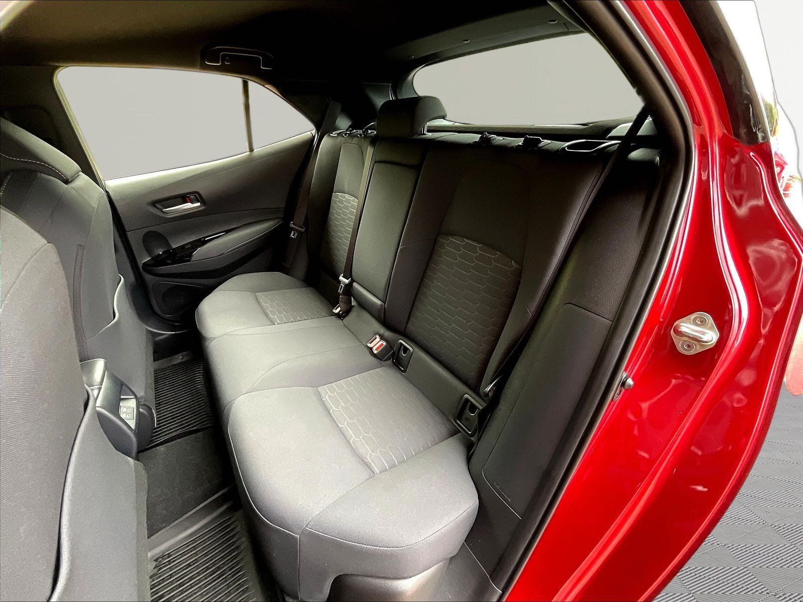 Used 2025 Toyota Corolla SE w/ SE Package FWD image 22