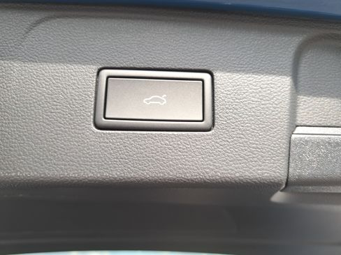 New 2026 Volkswagen Atlas SE image 14