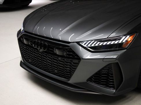 Used 2024 Audi RS 6 performance AWD/4WD image 32