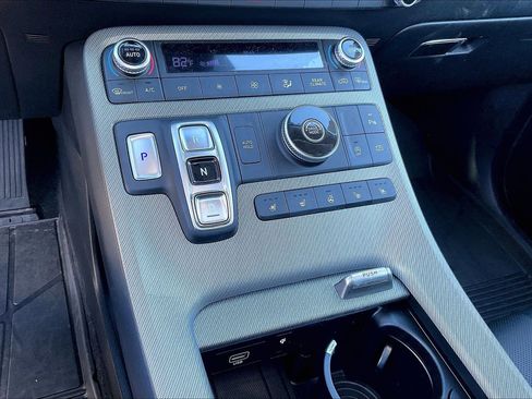 Used 2024 Hyundai Palisade SEL w/ Premium Package image 15