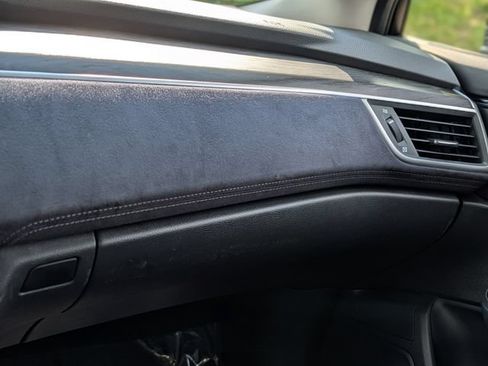 Used 2018 Honda Clarity Touring image 16