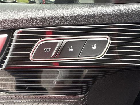 Used 2023 Hyundai Palisade Calligraphy image 19