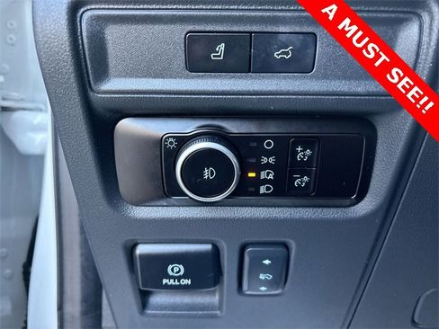 Used 2023 Ford Expedition Max XLT image 25