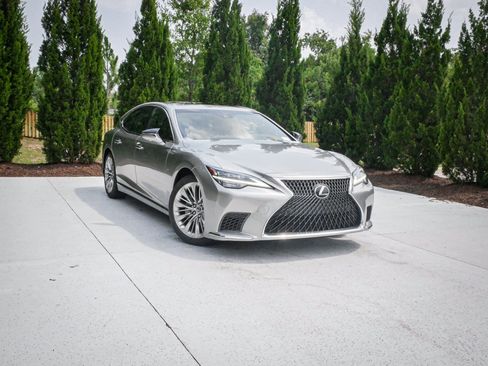 Used 2021 Lexus LS 500 w/ Interior Upgrade Package RWD image 2