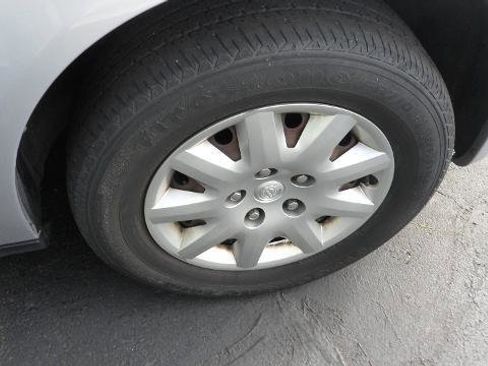 Used 2010 Chrysler Town & Country LX w/ Entertainment Group #1 FWD image 8