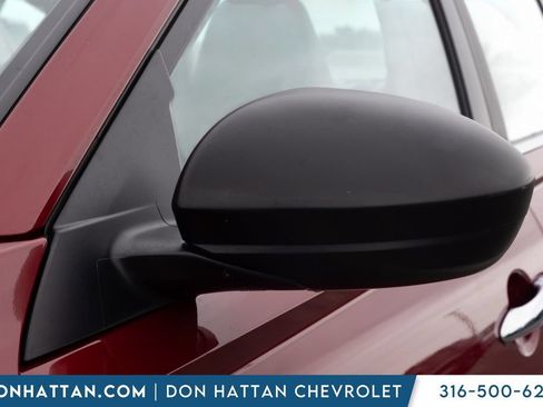 Used 2025 Nissan Altima 2.5 SV FWD image 25