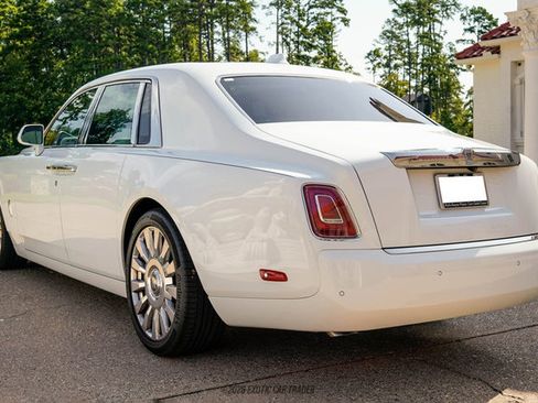 Used 2020 Rolls-Royce Phantom Sedan RWD image 4